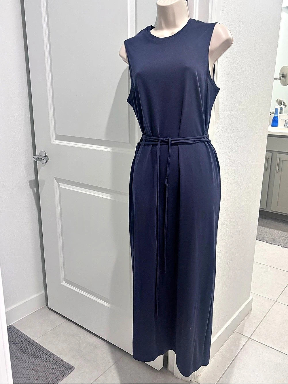 Vince. Cotton Maxi Dress in Navy Blue Size Small Like New